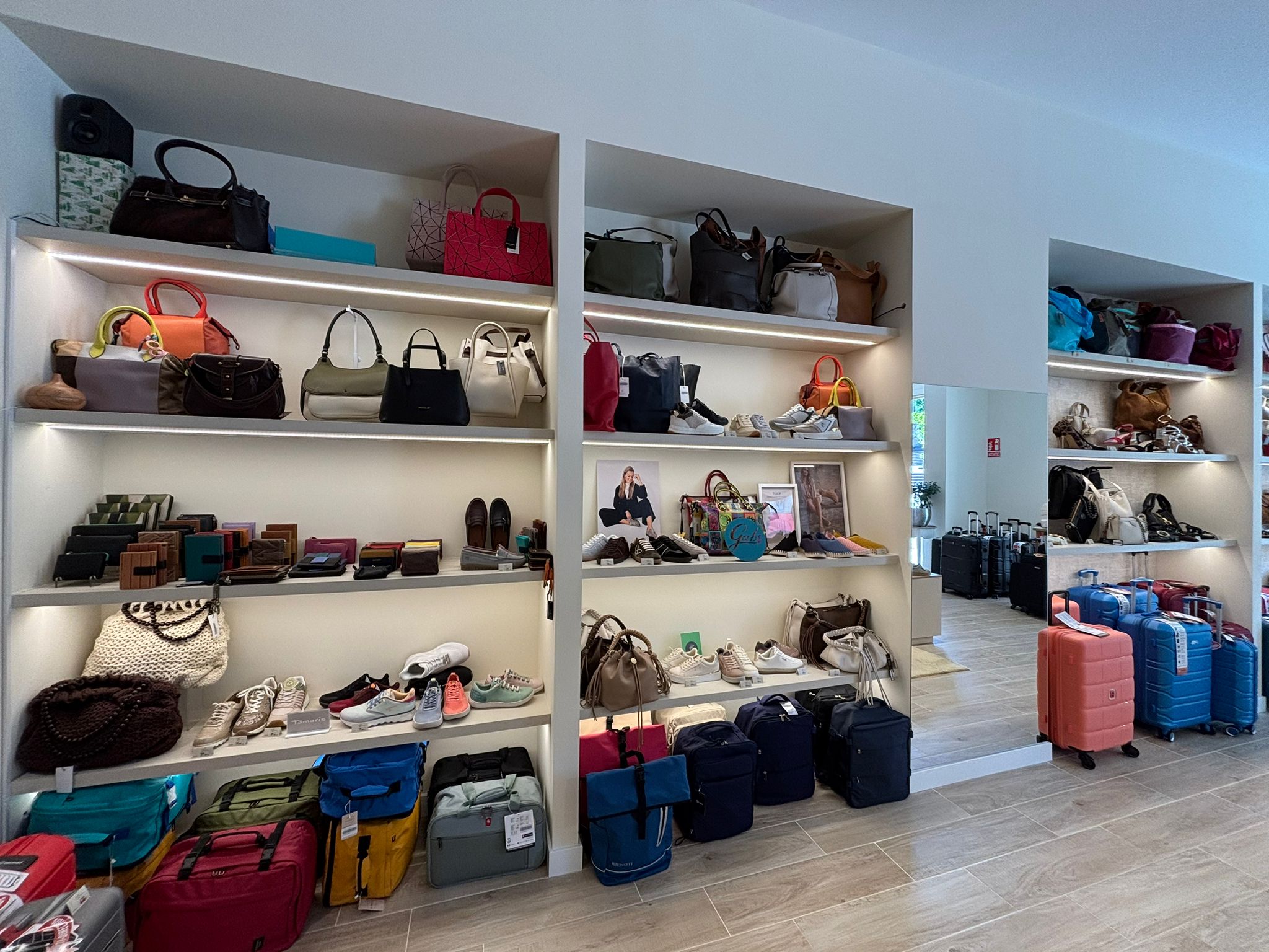 Complementos y accesorios de moda